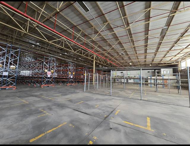 12,732M² WAREHOUSE TO LET IN HERIOTDALE